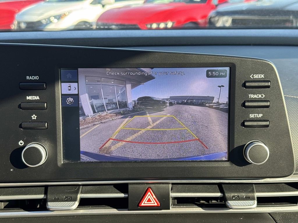 Used 2024 Hyundai Elantra SE image 27