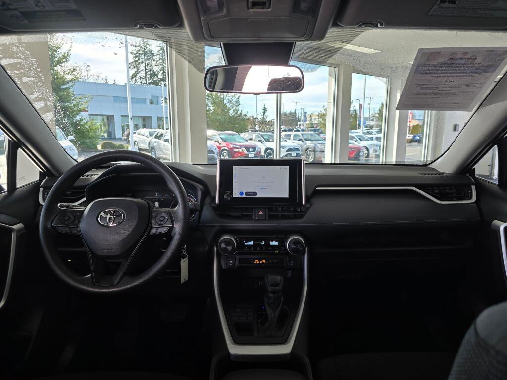 Used 2025 Toyota RAV4 LE image 24