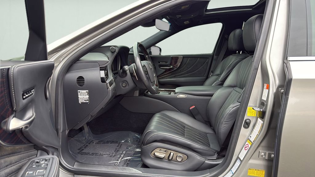 Used 2018 Lexus LS 500 AWD w/ Luxury Package image 20