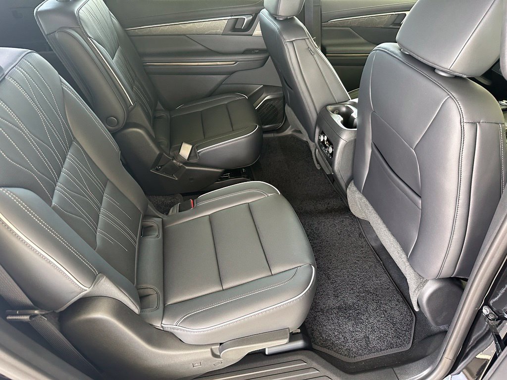 New 2026 Buick Enclave Avenir w/ Super Cruise Package FWD image 37