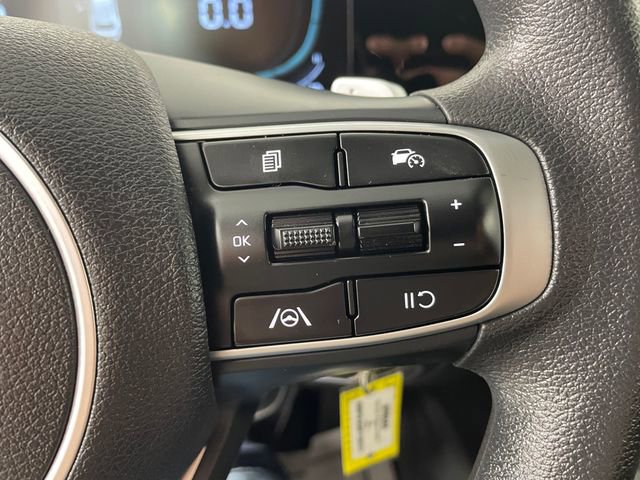 Used 2023 Kia Sportage LX AWD/4WD image 12