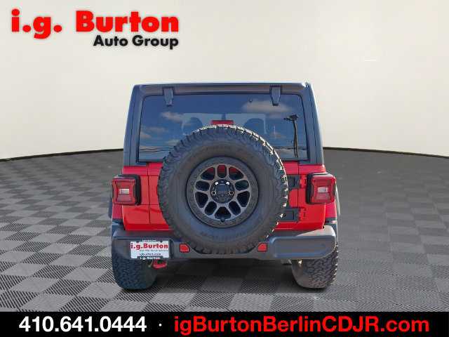 Used 2022 Jeep Wrangler Unlimited Rubicon w/ Xtreme Recon 35" Tire Package AWD/4WD image 5