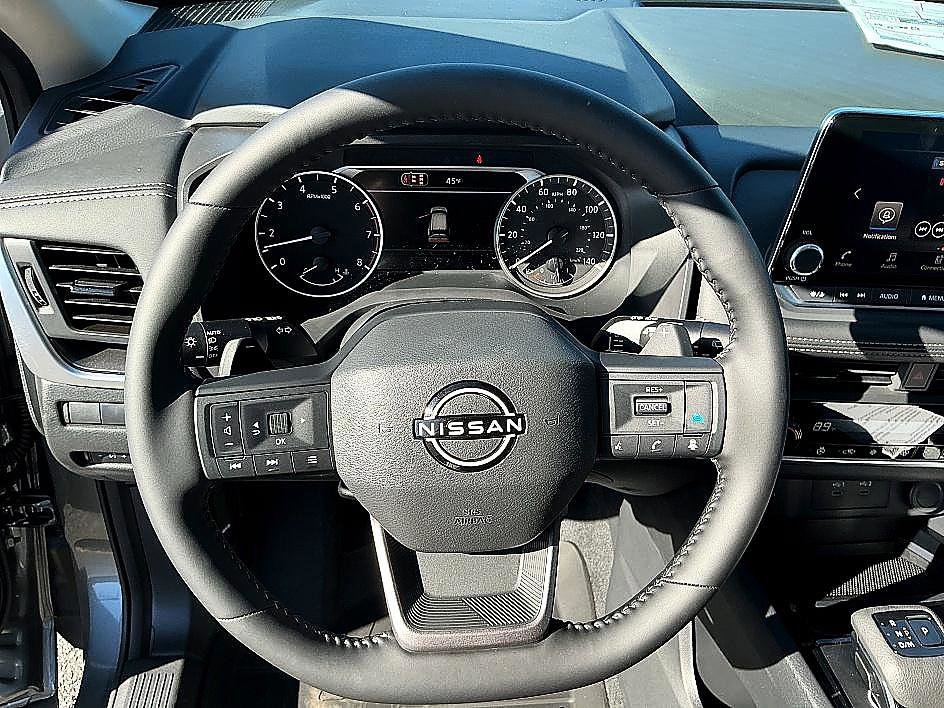 New 2026 Nissan Rogue SV image 10