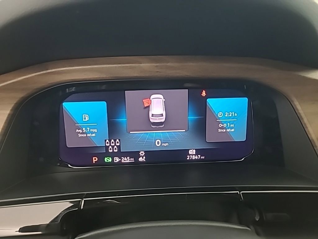 Used 2025 Volkswagen Atlas SE image 31