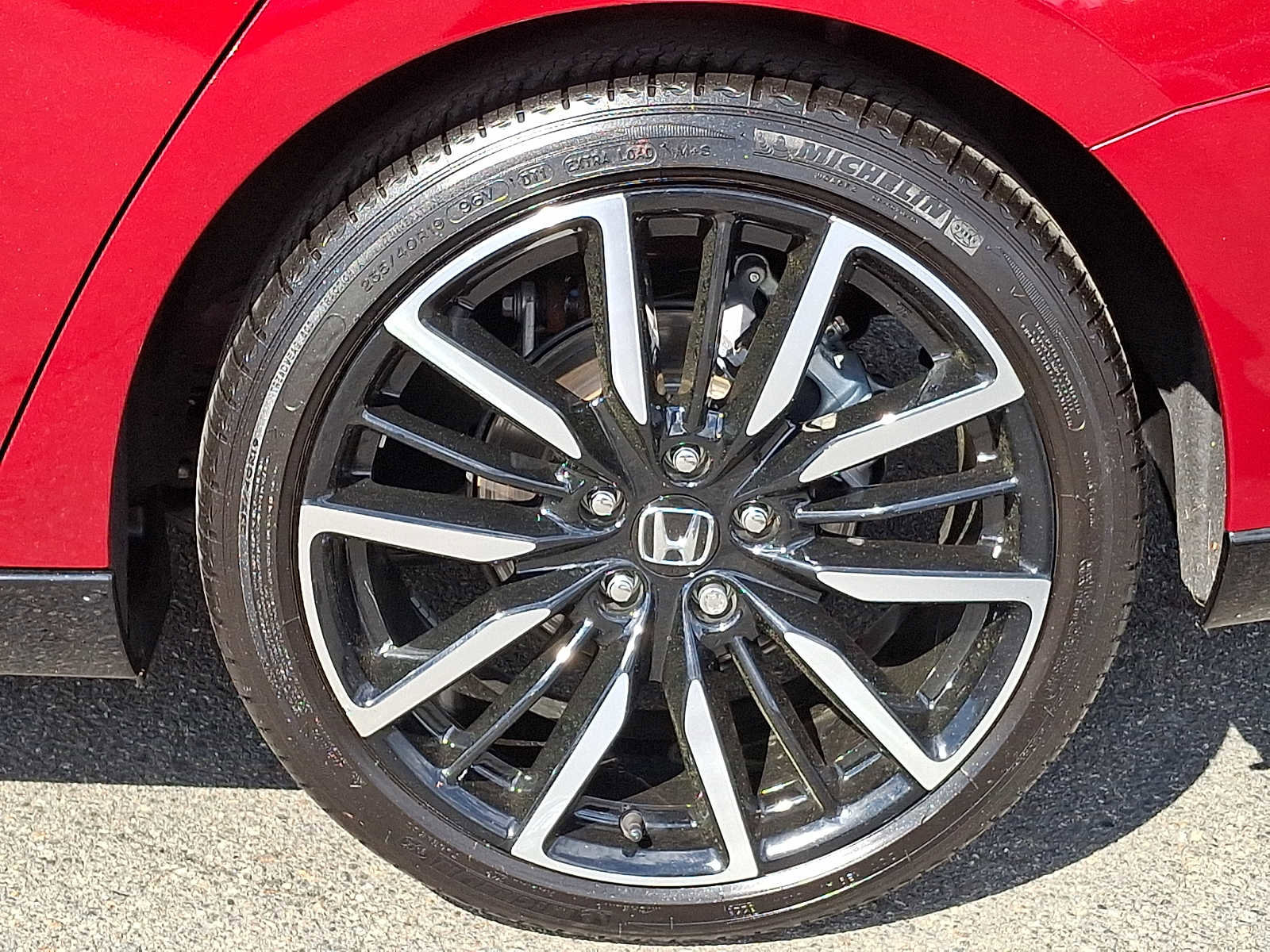 Used 2023 Honda Accord Touring image 7