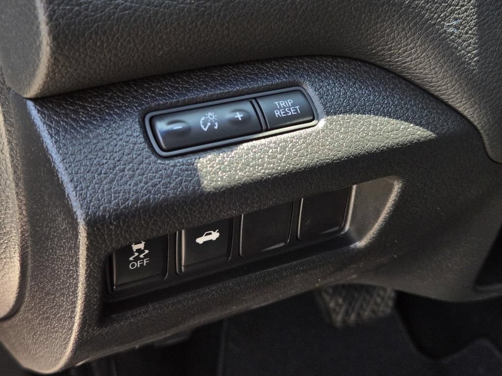 Used 2014 Nissan Altima 2.5 FWD image 16