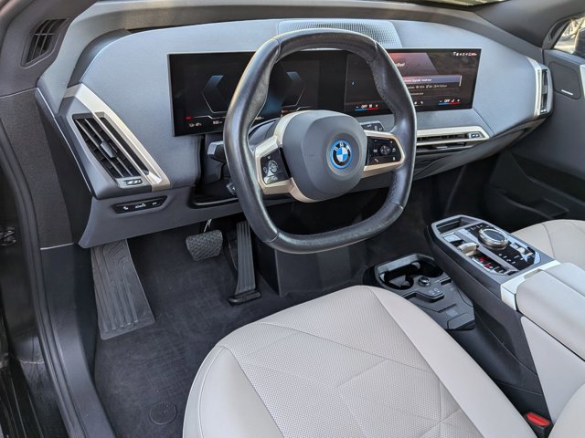 Certified 2024 BMW iX xDrive50 w/ Sport Package AWD/4WD image 10