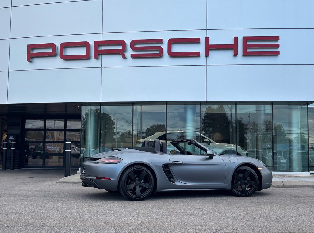 Certified 2025 Porsche 718 Boxster RWD image 12