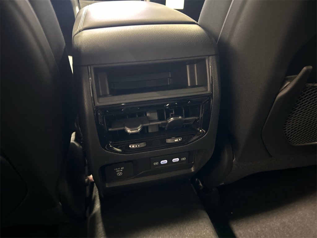 New 2026 Jeep Grand Cherokee Laredo image 29