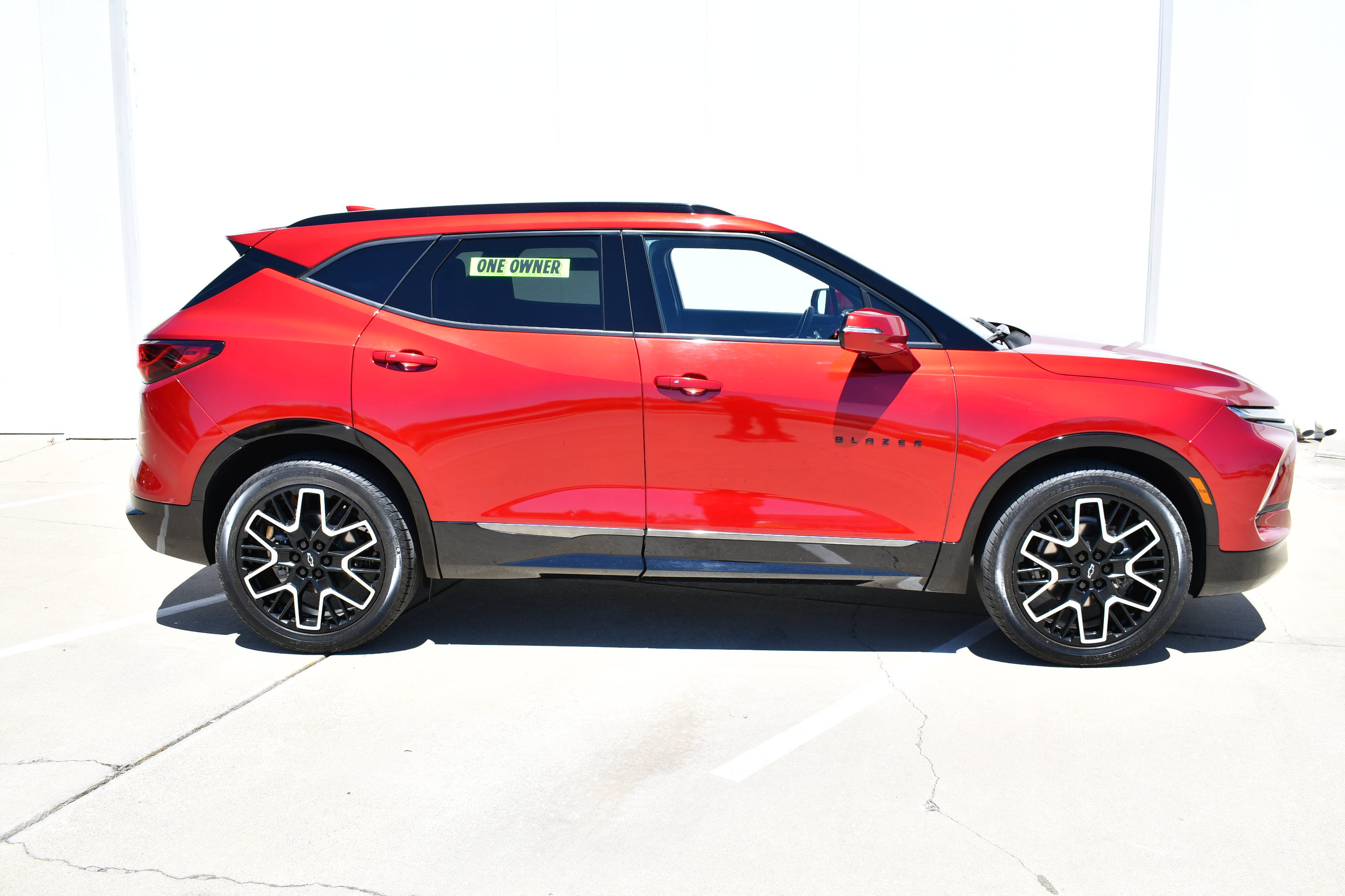 Used 2023 Chevrolet Blazer RS w/ Driver Confidence II Package FWD image 5