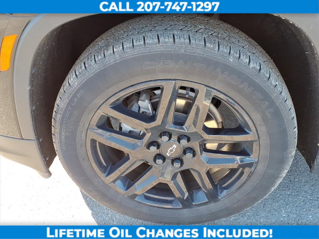 Used 2023 Chevrolet Traverse LS image 9