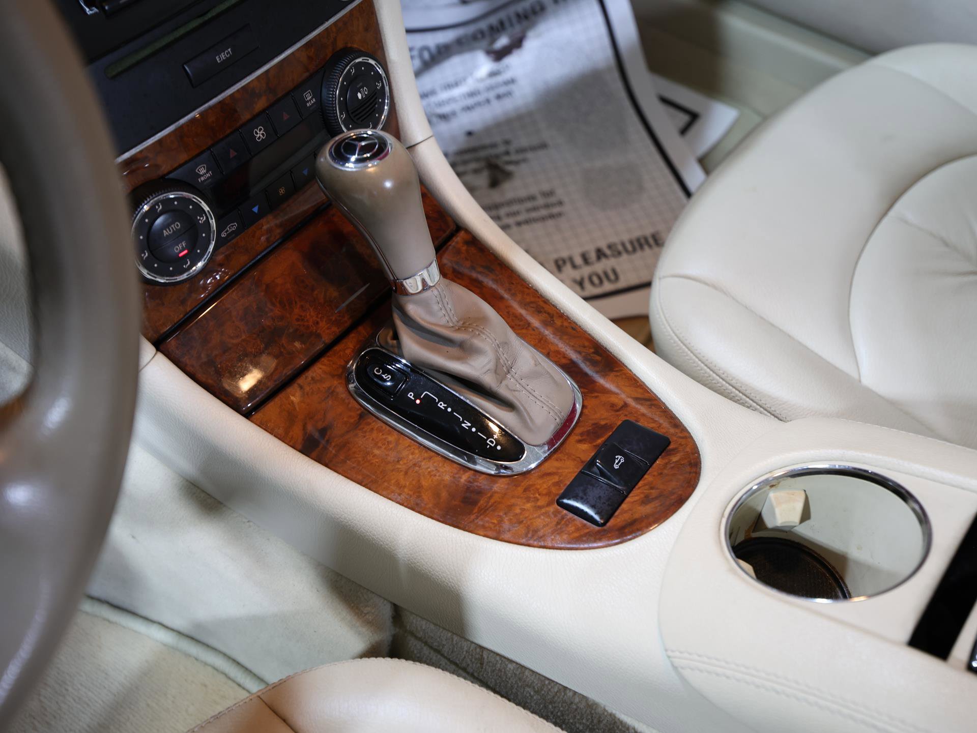 Used 2008 Mercedes-Benz CLK 350 Cabriolet image 22