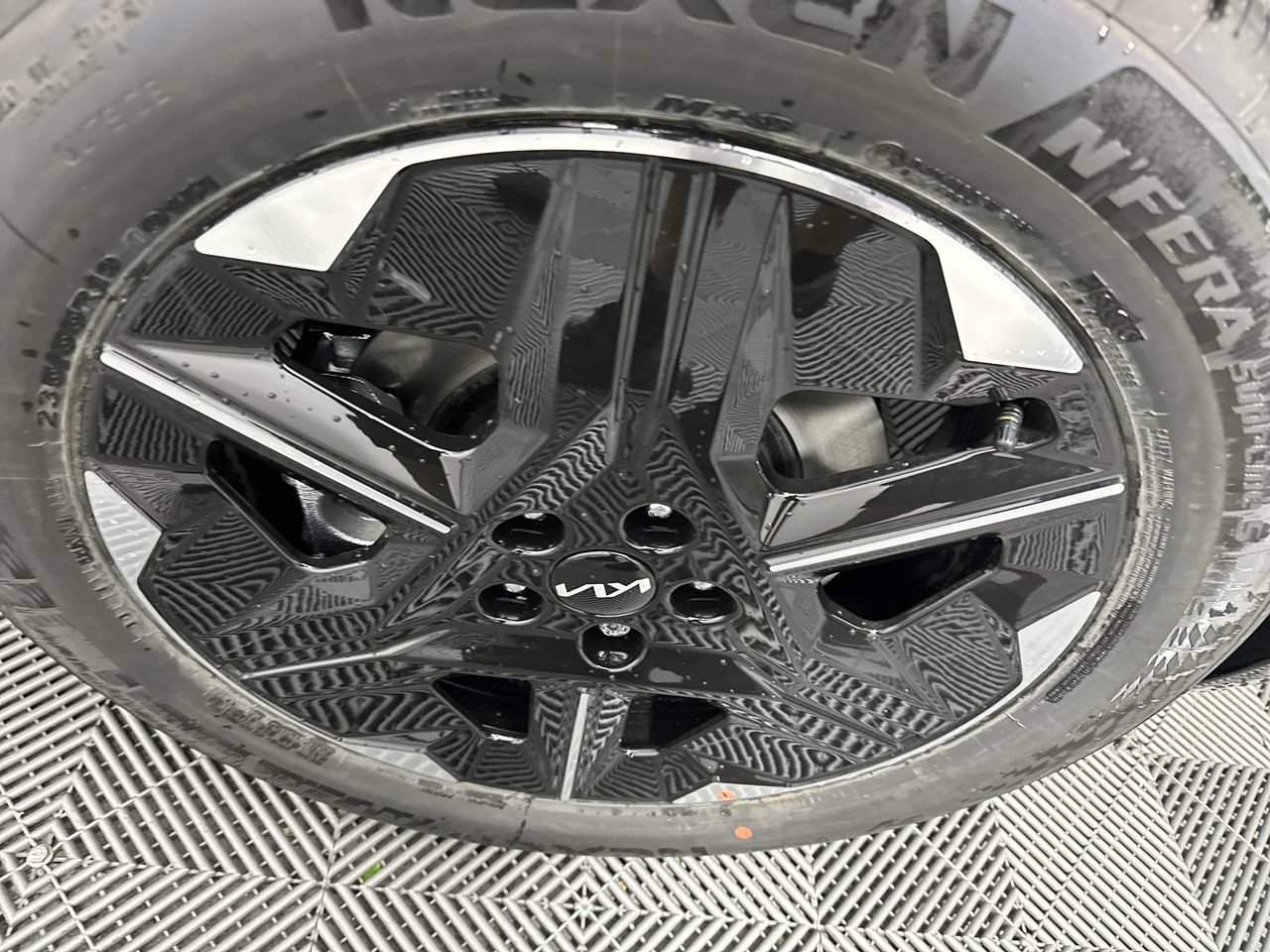 New 2026 Kia EV6 Wind RWD image 21