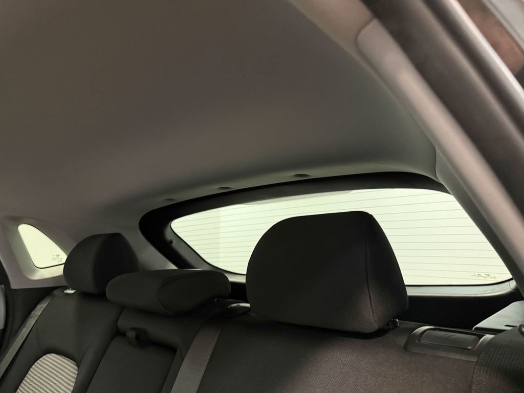 Used 2021 Hyundai Kona SEL Plus AWD/4WD image 49