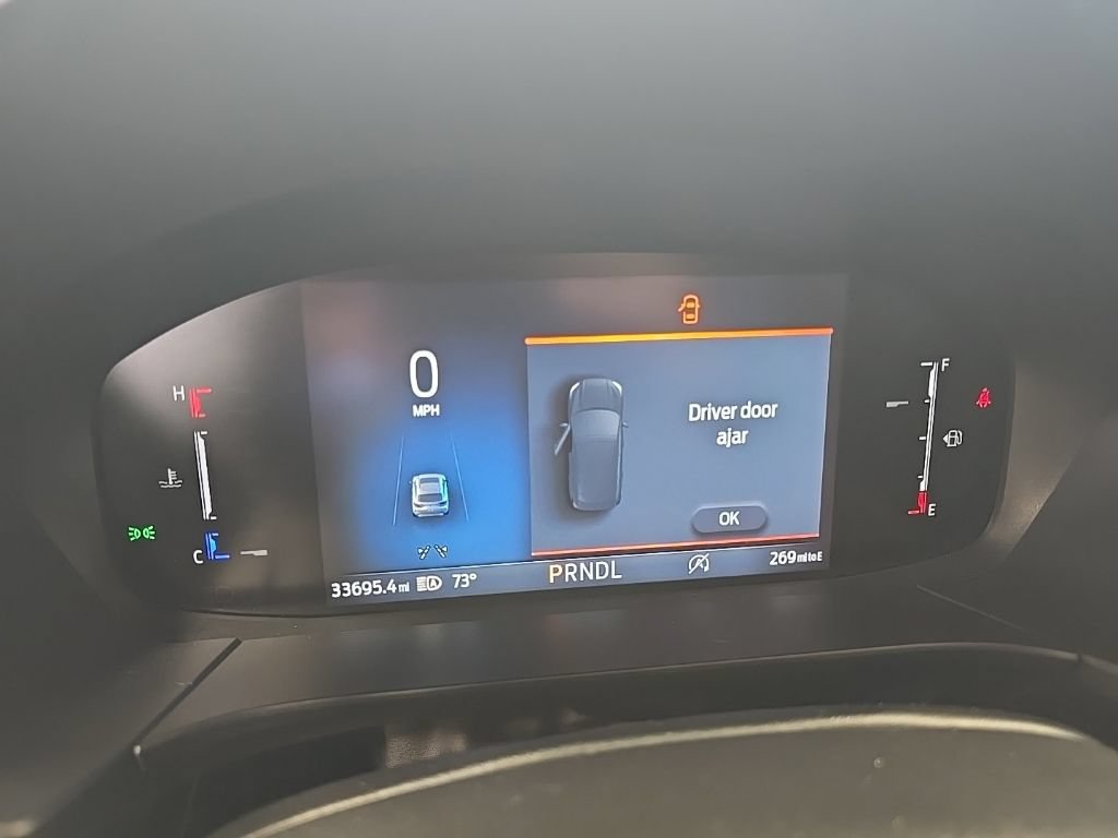 Used 2025 Ford Escape ST-Line AWD/4WD image 2