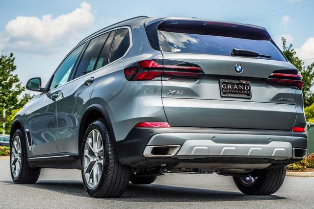Used 2026 BMW X5 xDrive40i AWD/4WD image 11