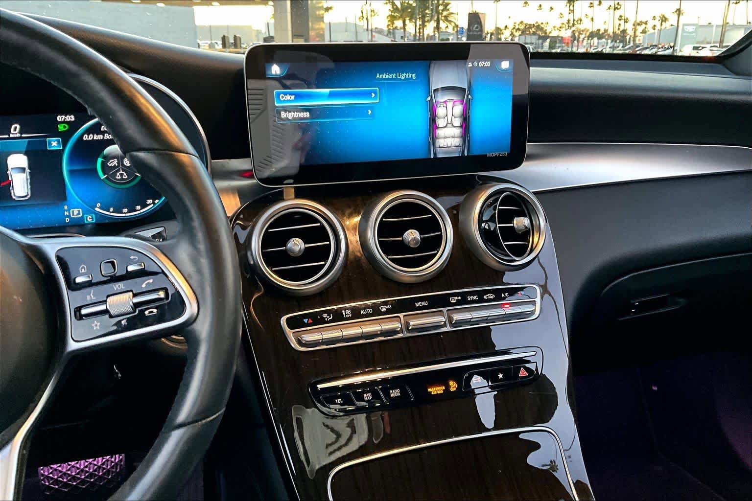 Used 2020 Mercedes-Benz GLC 300 4MATIC image 6