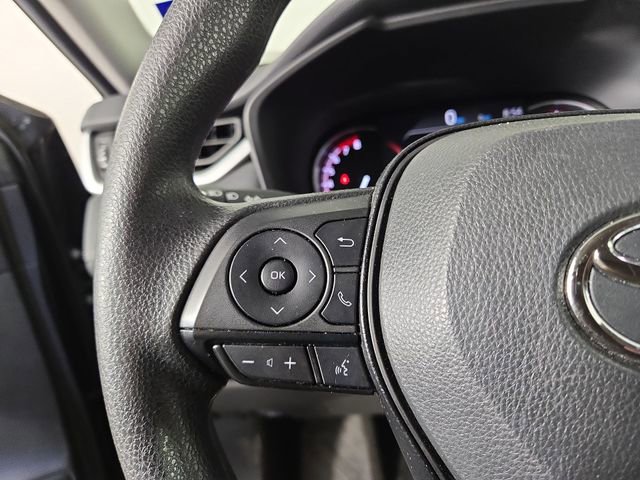 Used 2025 Toyota RAV4 XLE FWD image 22