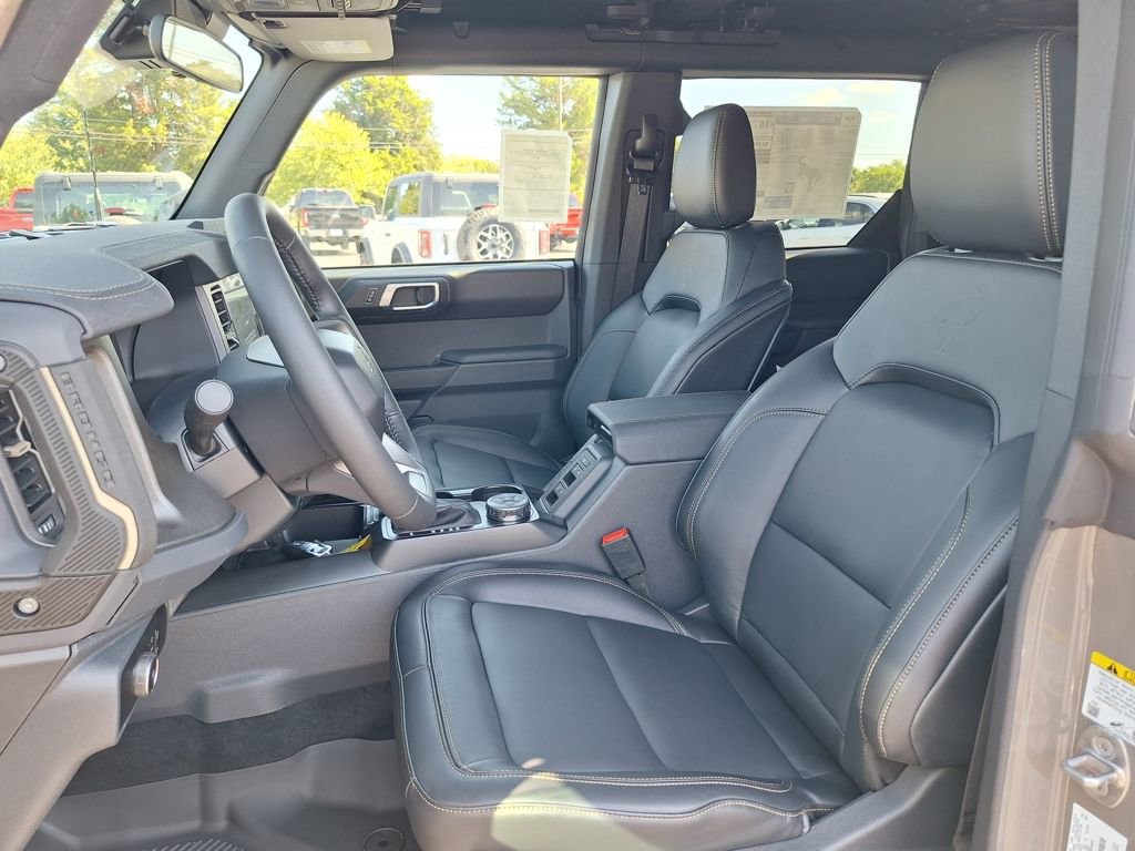 New 2025 Ford Bronco Badlands w/ Sasquatch Package image 3
