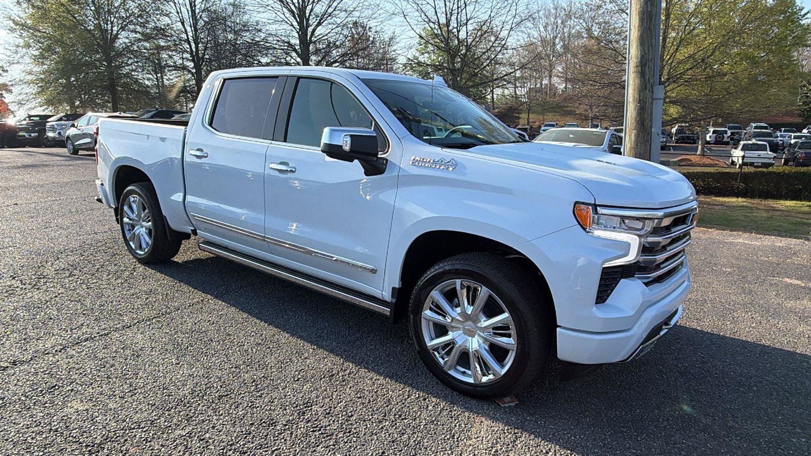 New 2026 Chevrolet Silverado 1500 High Country AWD/4WD image 3