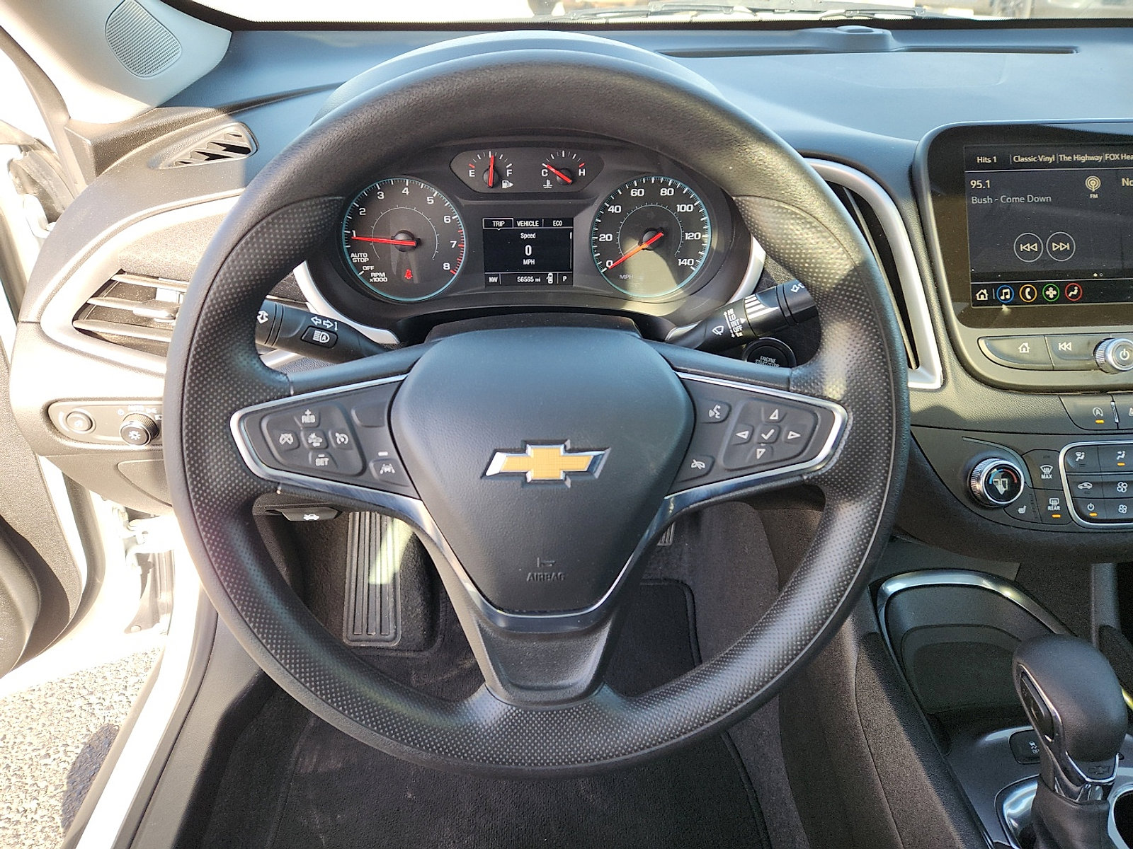 Used 2024 Chevrolet Malibu LT image 16