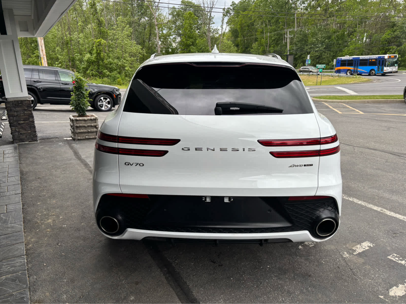 Used 2024 Genesis GV70 3.5T Sport w/ Sport Advanced Package AWD/4WD image 7