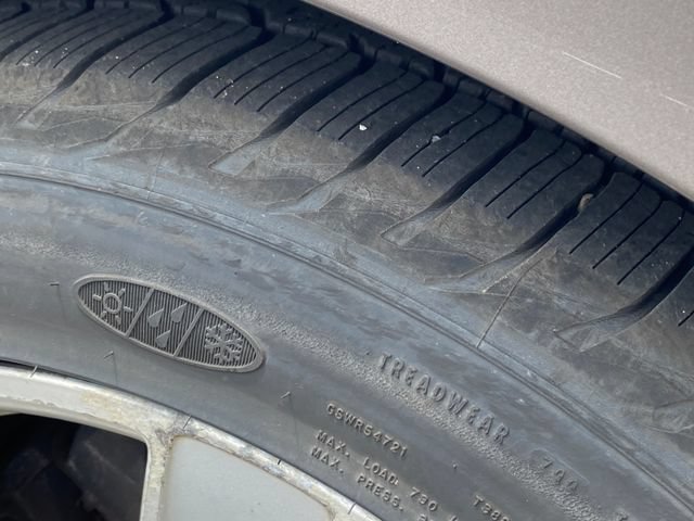 Used 2011 Buick LaCrosse CXL FWD image 15