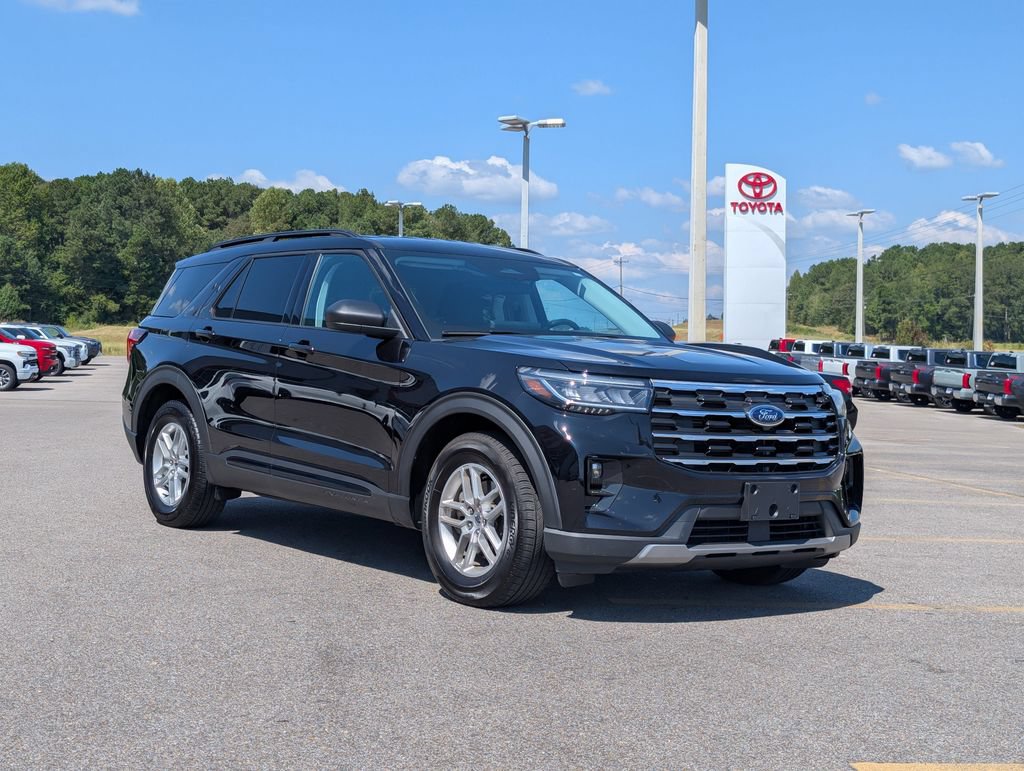Used 2026 Ford Explorer Active w/ Active Comfort Package RWD image 7