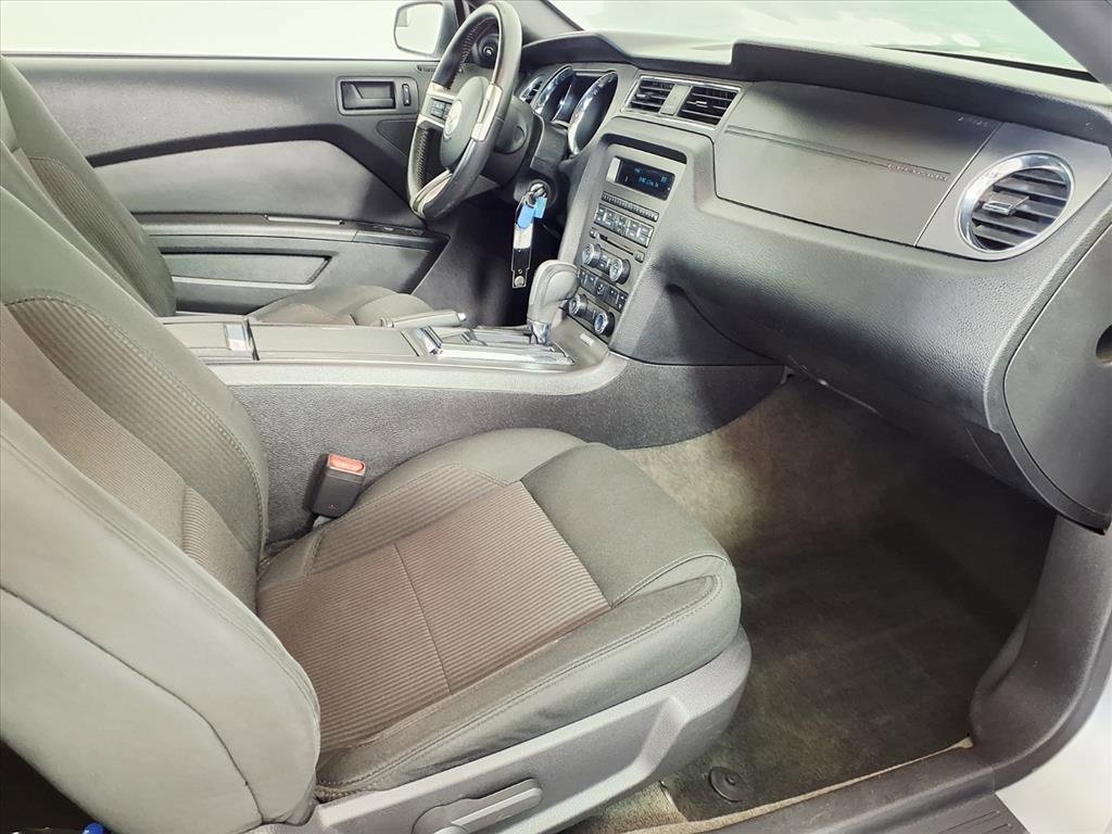 Used 2014 Ford Mustang Convertible w/ Equipment Group 102A image 6