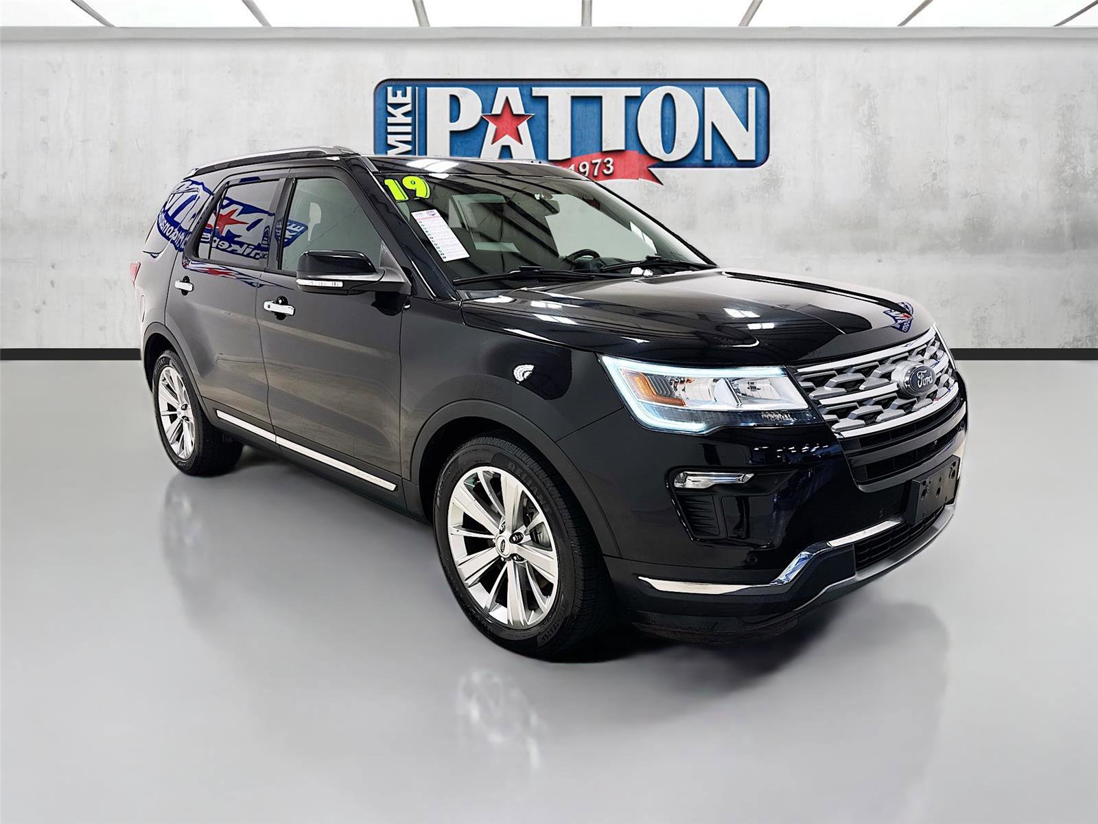 Used 2019 Ford Explorer Limited w/ Class III Trailer Tow Package image 1
