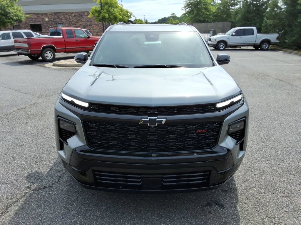 New 2026 Chevrolet Traverse RS w/ LPO, Floor Liner Package FWD image 2
