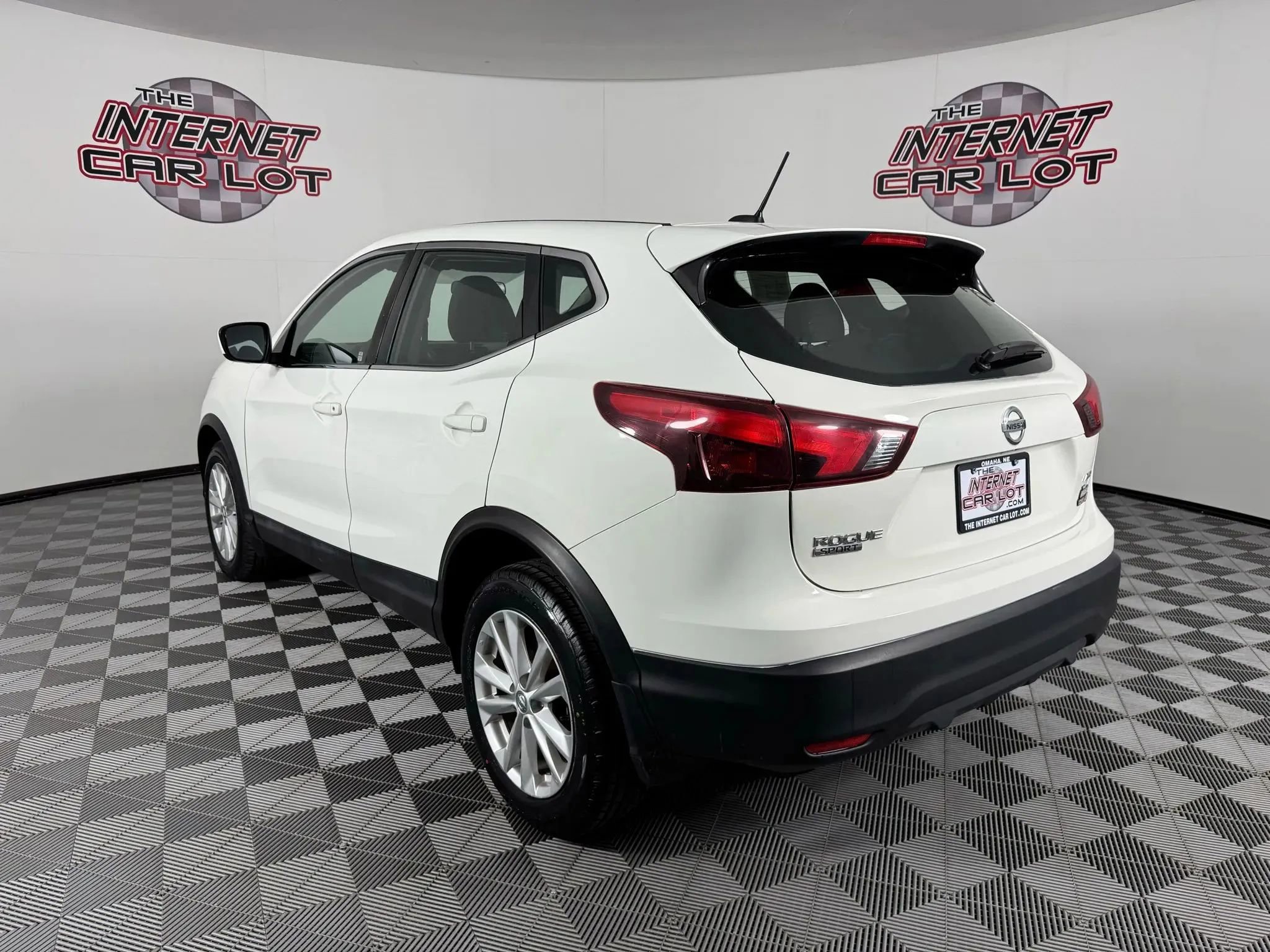 Used 2018 Nissan Rogue Sport S w/ S Appearance Package image 5