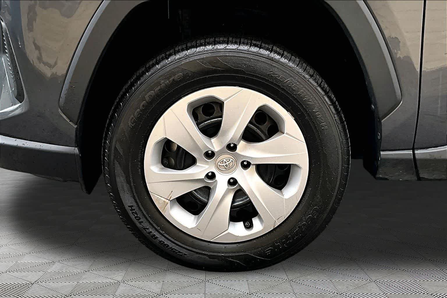 Certified 2023 Toyota RAV4 LE FWD image 11