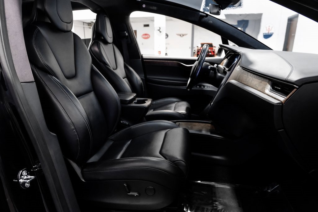 Used 2018 Tesla Model X P100D image 30