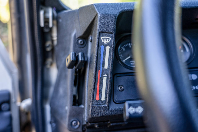 Used 1995 Land Rover Defender 90 AWD/4WD image 37