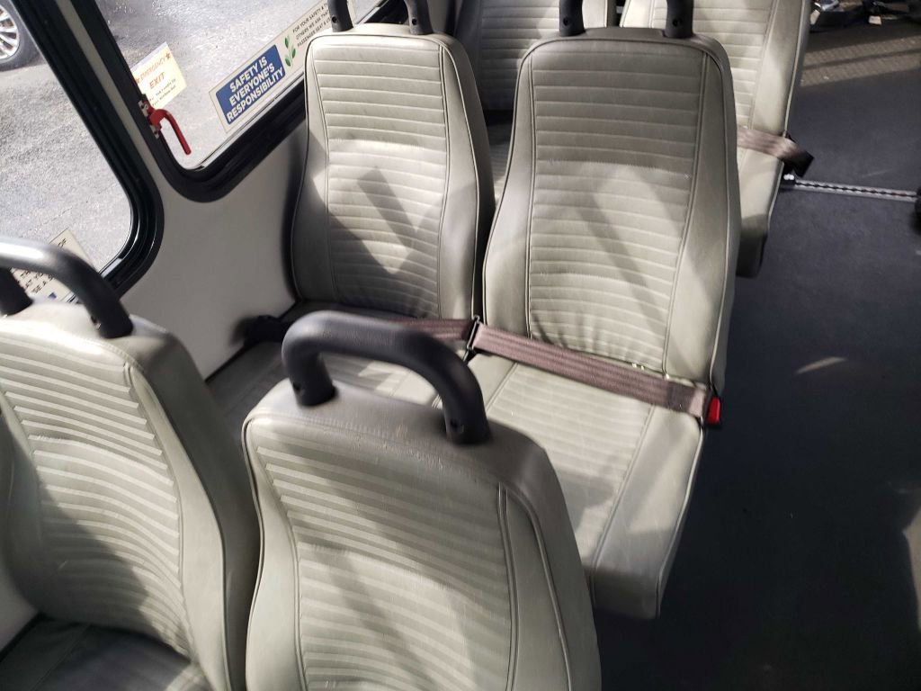 Used 2015 Ford E-350 and Econoline 350 Super Duty image 27