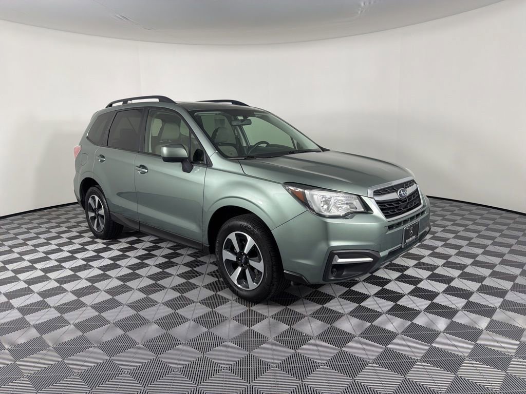 Used 2017 Subaru Forester 2.5i Premium w/ All-Weather Package image 2
