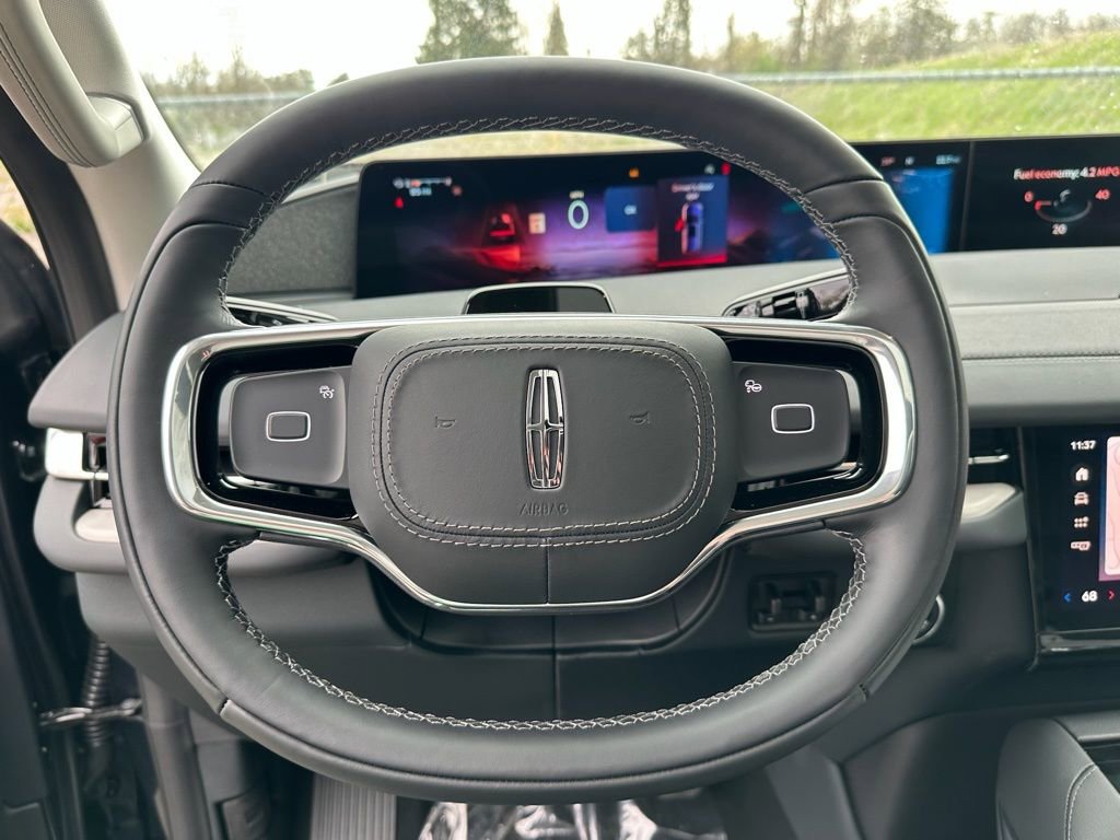 New 2025 Lincoln Navigator Reserve image 9