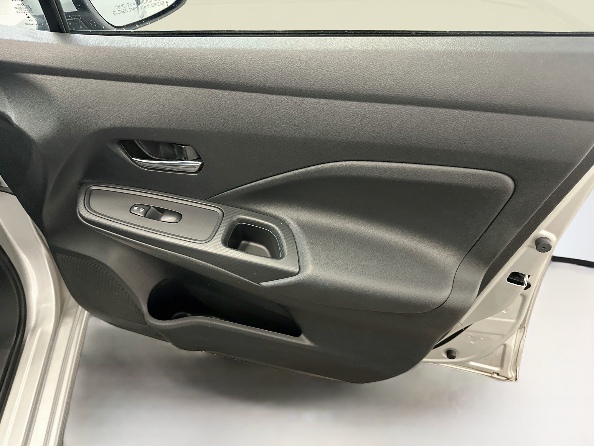 Used 2024 Nissan Versa SV FWD image 32