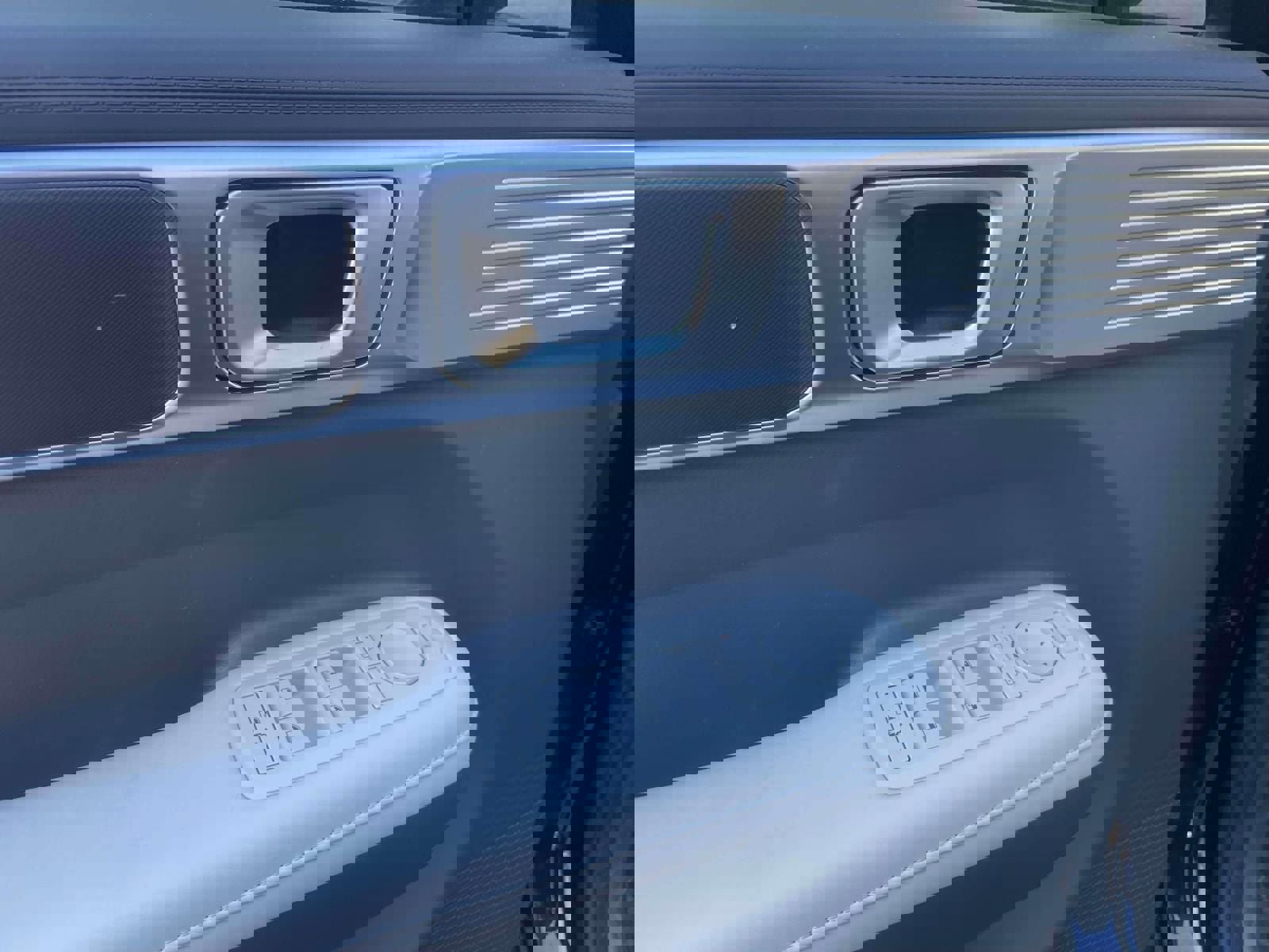 Used 2025 Hyundai Santa Fe SEL image 18