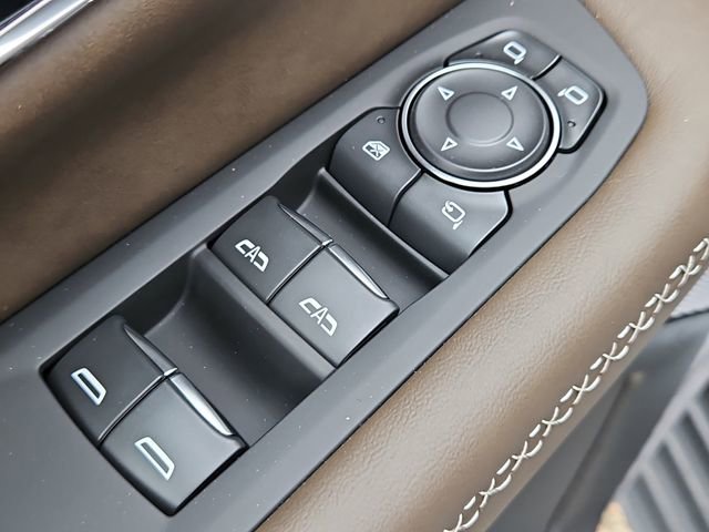 New 2026 GMC Yukon Denali Ultimate AWD/4WD image 14