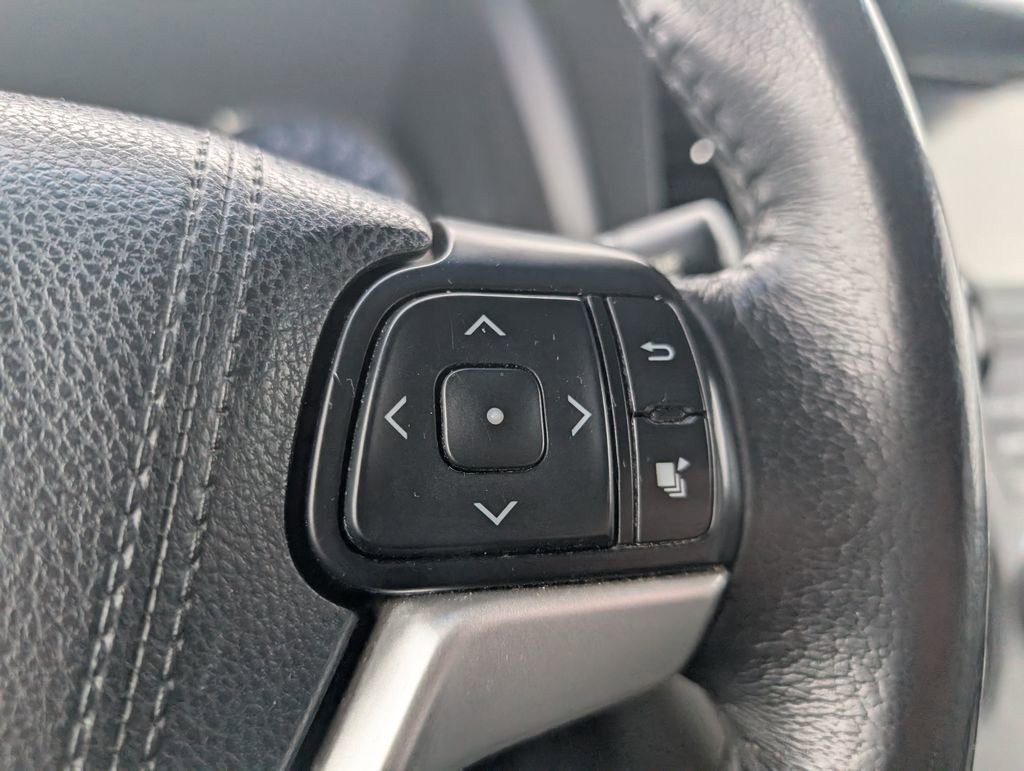 Used 2017 Toyota Sienna L image 18