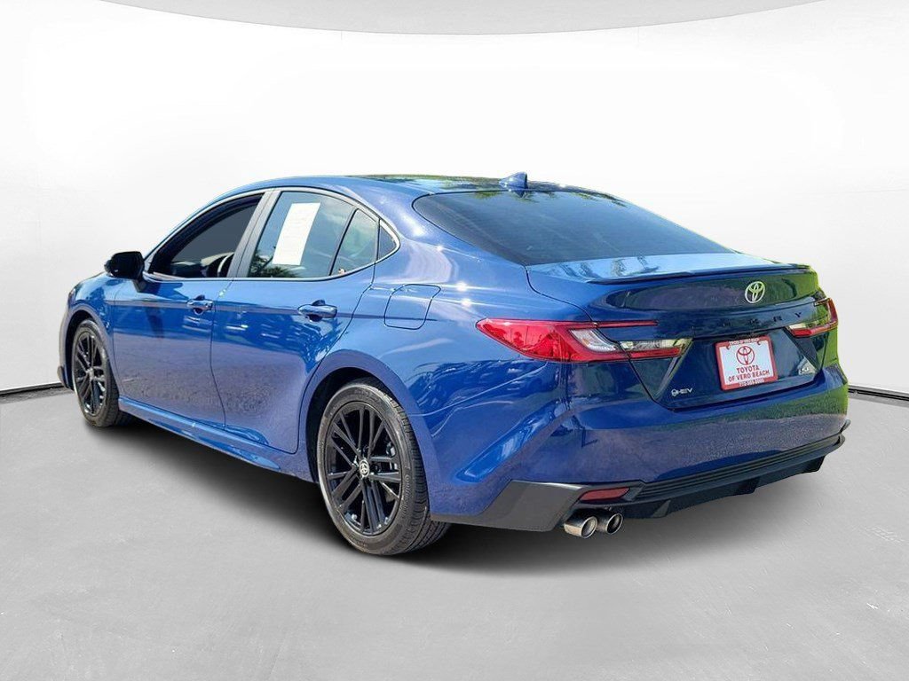 Used 2026 Toyota Camry SE FWD image 6