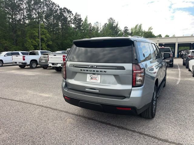 Used 2024 Chevrolet Suburban Z71 w/ Luxury Package image 9