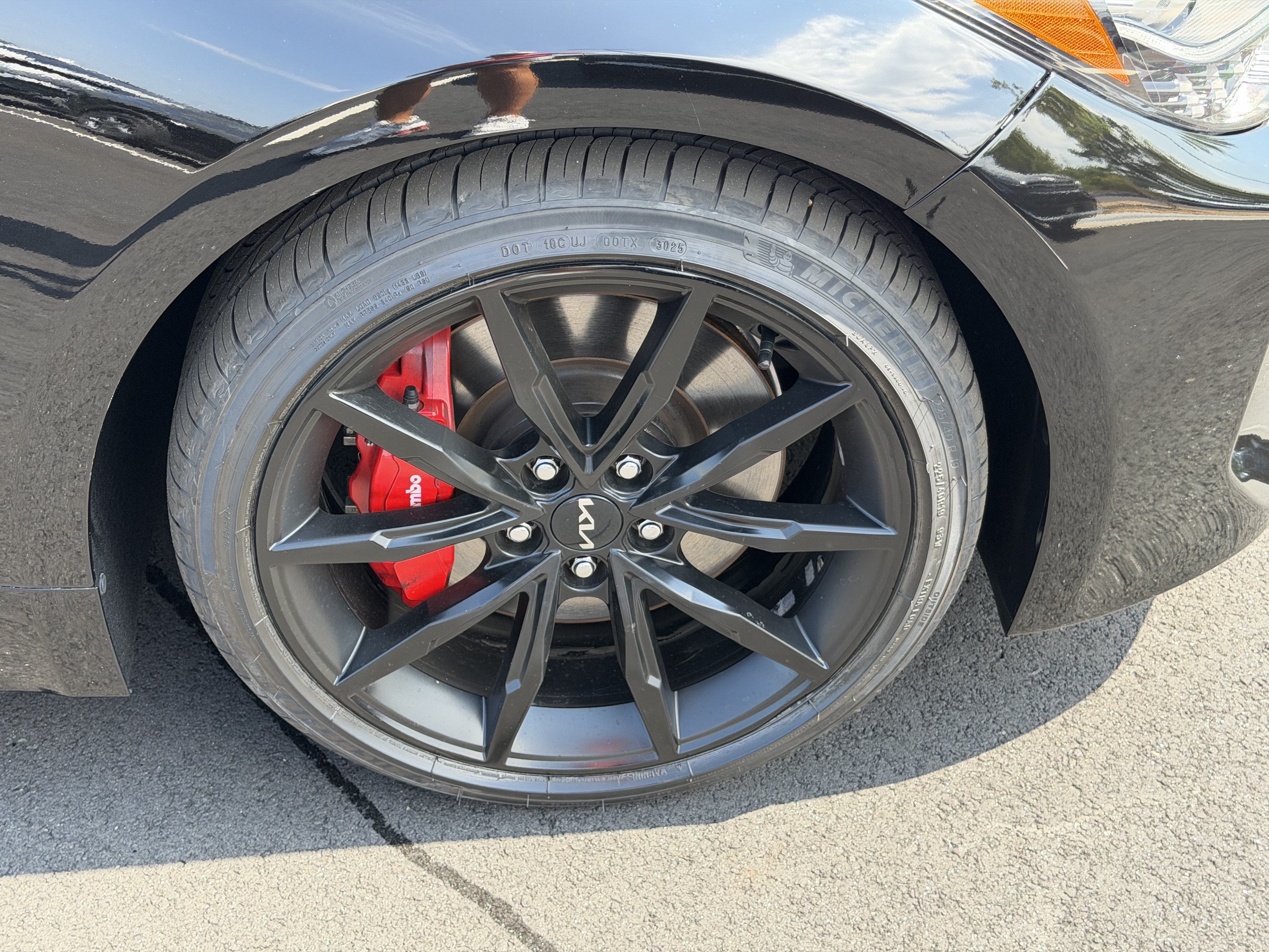 Used 2022 Kia Stinger GT2 w/ Scorpion Package RWD image 12