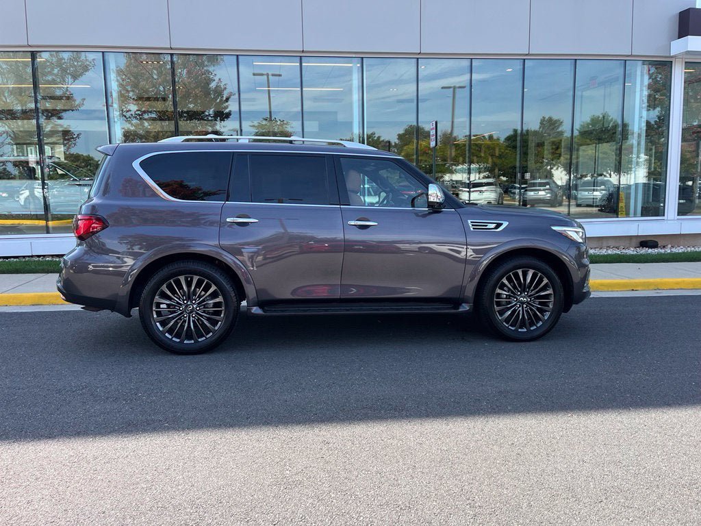 Used 2022 INFINITI QX80 Sensory w/ All-Season Package AWD/4WD image 10