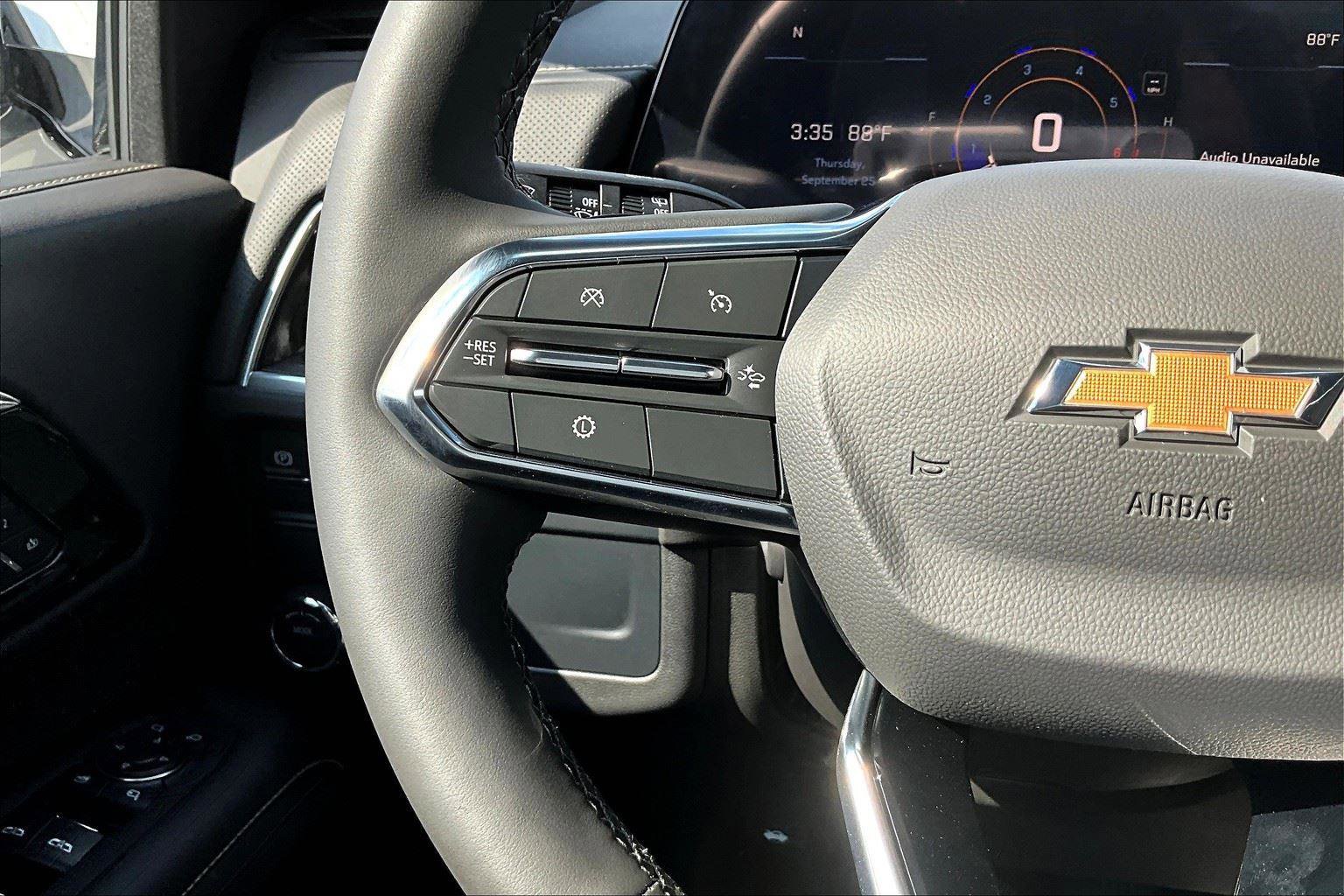 New 2025 Chevrolet Suburban Premier image 7