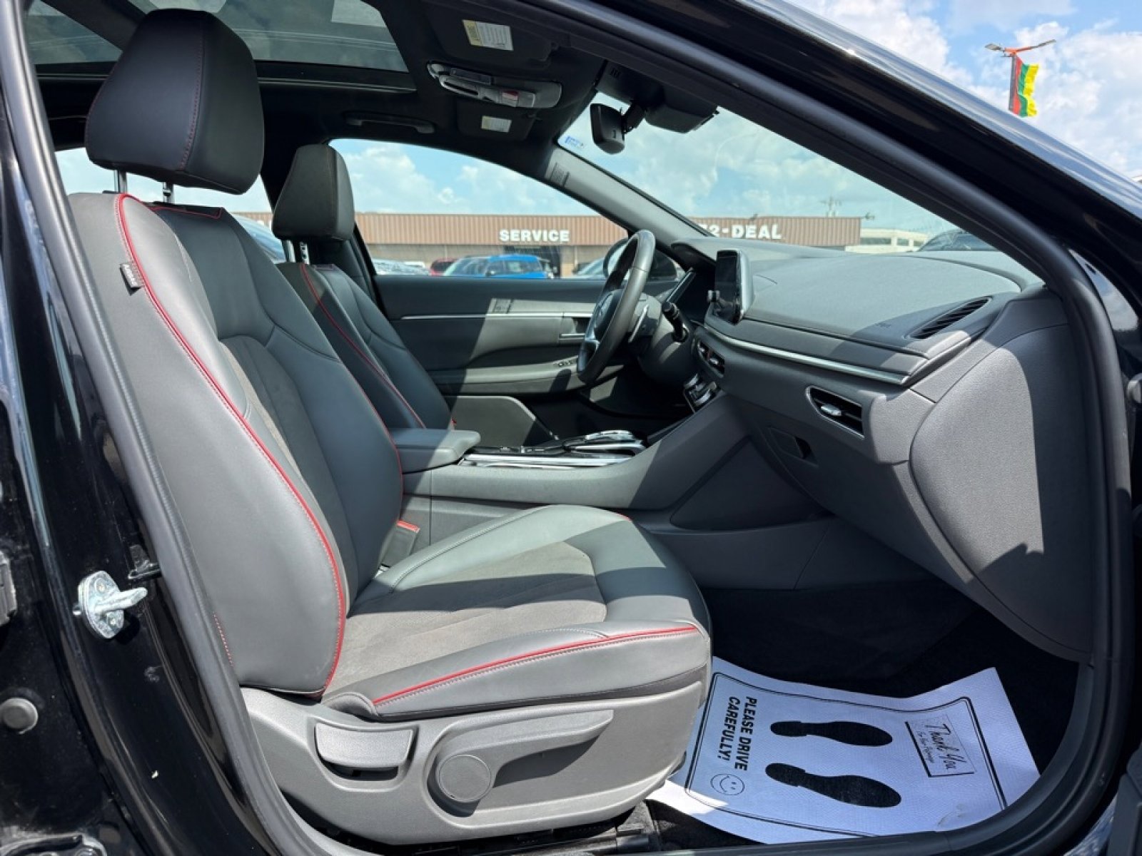 Used 2023 Hyundai Sonata SEL Plus w/ Cargo Package FWD image 11