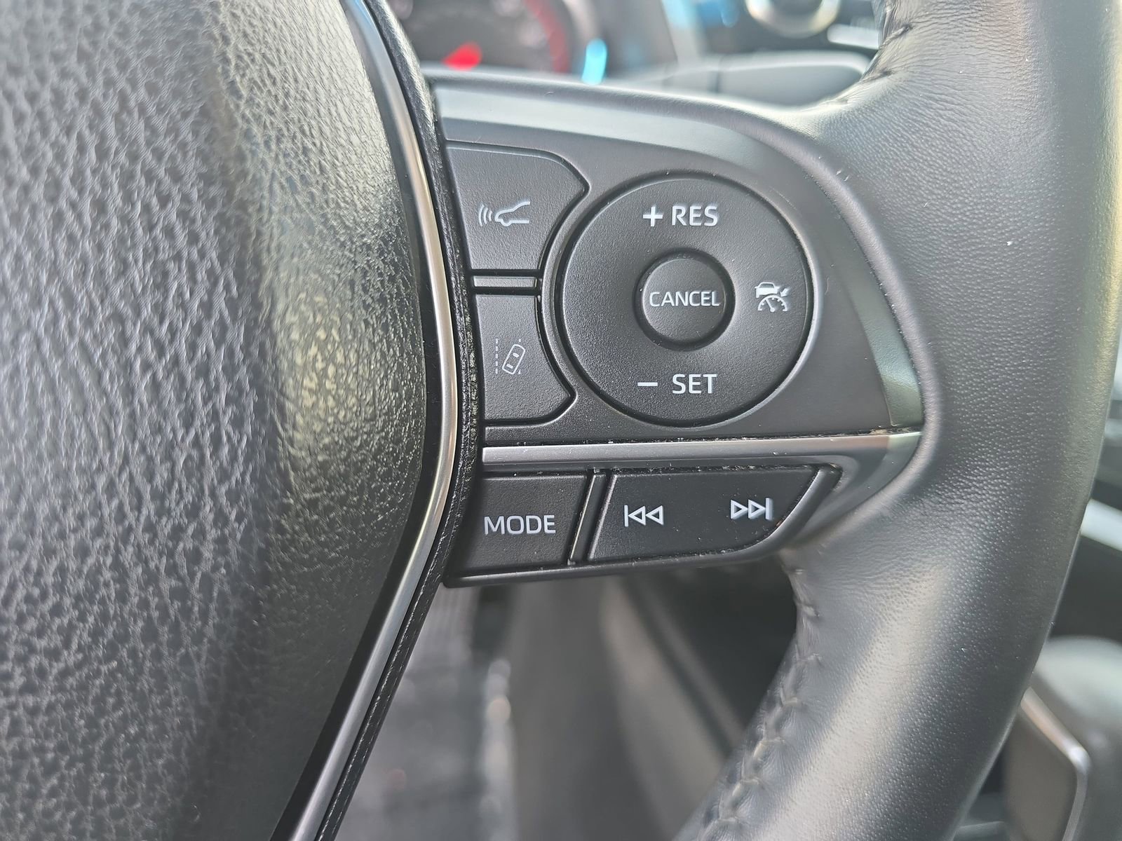 Used 2018 Toyota Camry XSE image 21