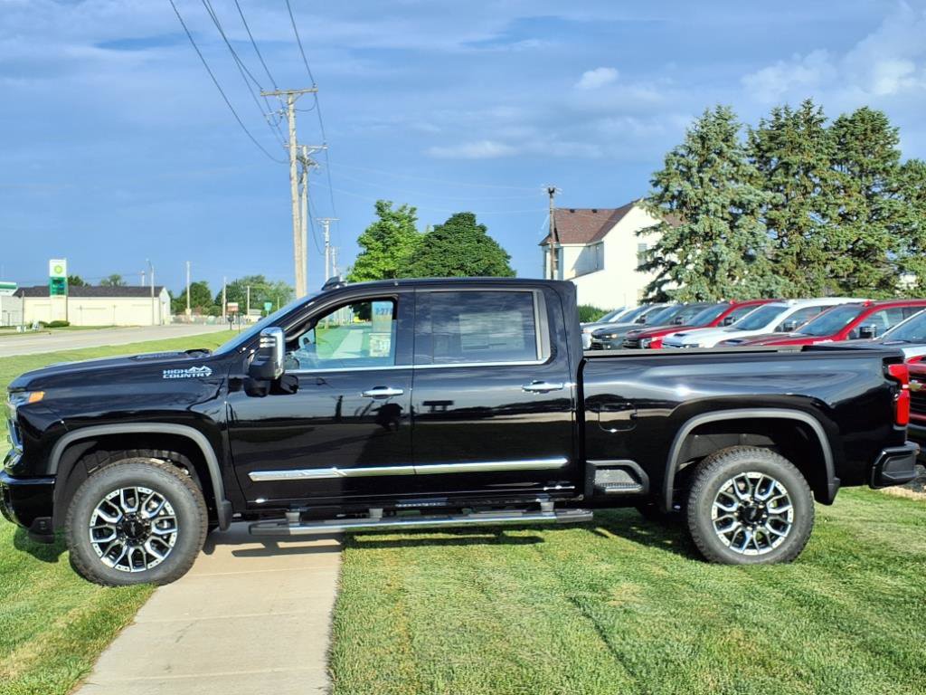 New 2025 Chevrolet Silverado 2500 High Country w/ High Country Premium Package image 2